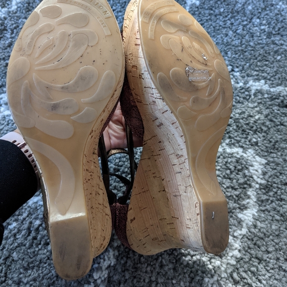 Beautiful boho wedges- EUC-sz 9.5 - Picture 3 of 6